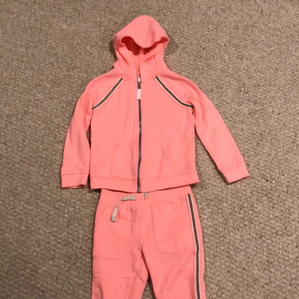 Girls sweatsuit – Carter’s